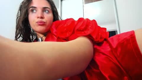 00ingrid00 online show from April 6, 2026, 7:31 am