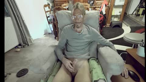 jeff online show from November 19, 2025, 7:41 am