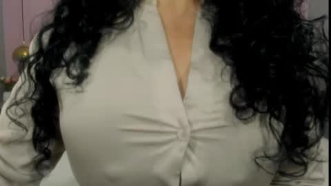 Valeria online show from February 18, 2025, 5:42 pm