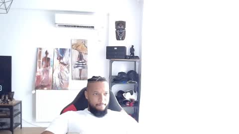 Kingsley online show from February 10, 2026, 7:01 am