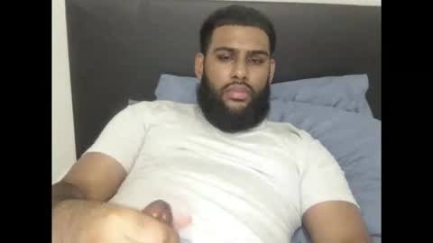 0beyme online show from October 28, 2025, 2:04 am