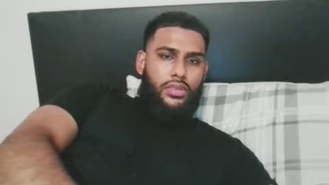 0beyme online show from November 3, 2025, 2:46 am