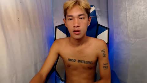 Snapshot of 0cir_asiansatisfy chatting on November 26, 2025, 2:34 am RICK online show from November 26, 2025, 2:34 am