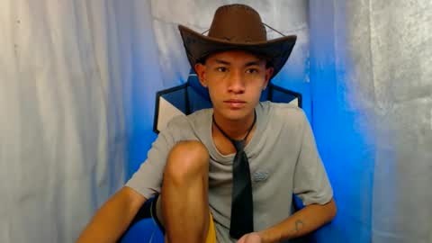 Snapshot of 0cir_asiansatisfy chatting on December 4, 2025, 7:22 pm RICK online show from December 4, 2025, 7:22 pm