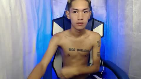 Snapshot of 0cir_asiansatisfy chatting on December 14, 2025, 5:51 pm RICK online show from December 14, 2025, 5:51 pm