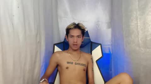 Snapshot of 0cir_asiansatisfy chatting on February 12, 2026, 6:19 am RICK online show from February 12, 2026, 6:19 am