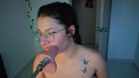 Steven  e online show from November 8, 2025, 10:41 pm