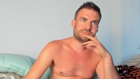Snapshot of 10in_deluxe chatting on June 9, 2026, 5:52 am 10in_deluxe online show from June 9, 2026, 5:52 am