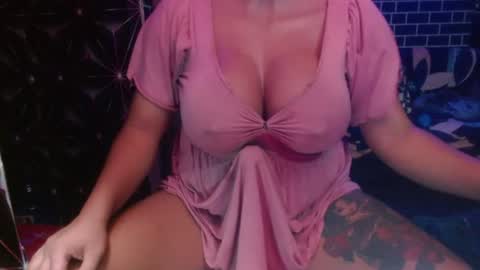Snapshot of 11inchmonstercock4u chatting on July 14, 2026, 2:05 am i am trixie im Your Selfsucking Mistress online show from July 14, 2026, 2:05 am