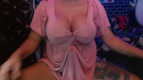 Snapshot of 11inchmonstercock4u chatting on July 27, 2026, 2:18 am i am trixie im Your Selfsucking Mistress online show from July 27, 2026, 2:18 am