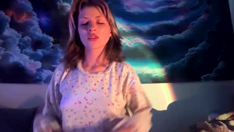 BakxBee online show from April 8, 2026, 11:43 am