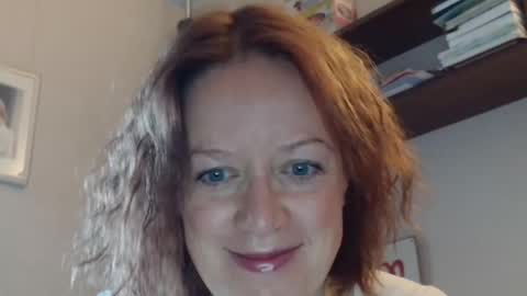 12ennie online show from October 7, 2025, 6:21 am