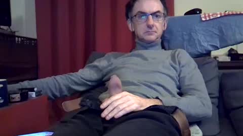 18remy45 online show from February 5, 2025, 5:31 pm