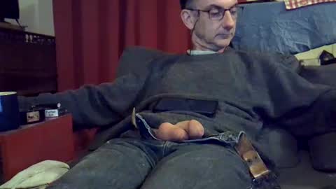 18remy45 online show from March 6, 2025, 6:05 pm