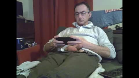 18remy45 online show from March 12, 2025, 9:45 pm