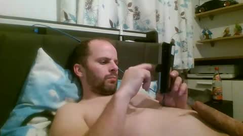 Snapshot of 19berni91 chatting on December 1, 2025, 7:19 pm berni online show from December 1, 2025, 7:19 pm