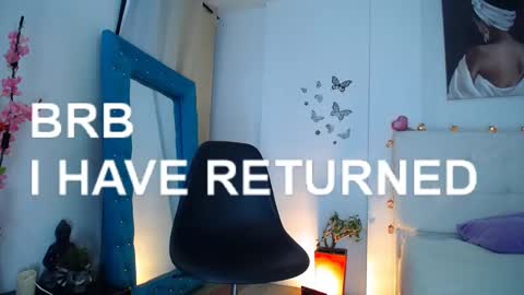 stef read my description online show from February 16, 2025, 4:42 pm