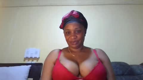 1_sexylove online show from April 1, 2026, 5:21 pm