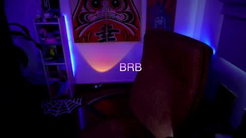 1hannamontana online show from November 19, 2025, 9:37 pm