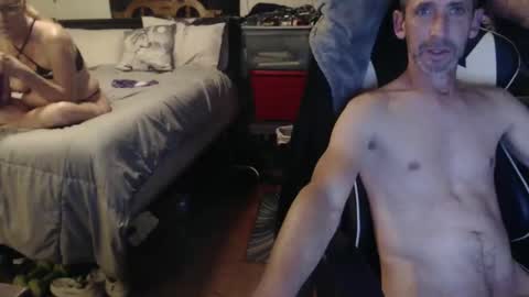 1hotcouple2c online show from October 17, 2025, 10:45 pm