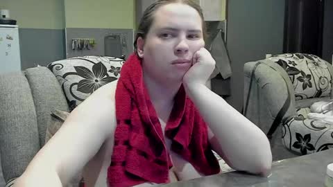 1LINDSEY1 online show from January 29, 2025, 9:01 am