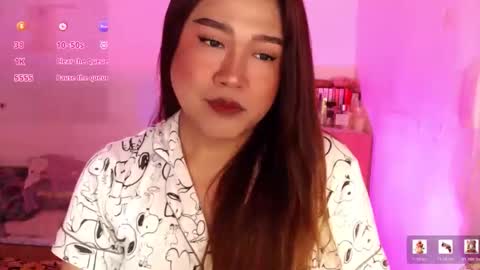 Snapshot of 1lovelymess chatting on May 18, 2026, 2:12 pm 1lovelymess online show from May 18, 2026, 2:12 pm