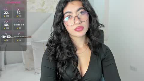 Snapshot of 1m_emily chatting on January 18, 2025, 11:00 pm . online show from January 18, 2025, 11:00 pm