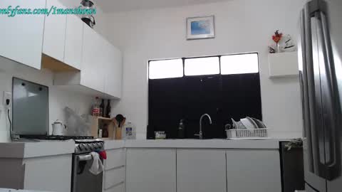 1manshow11 online show from December 10, 2024, 6:28 pm