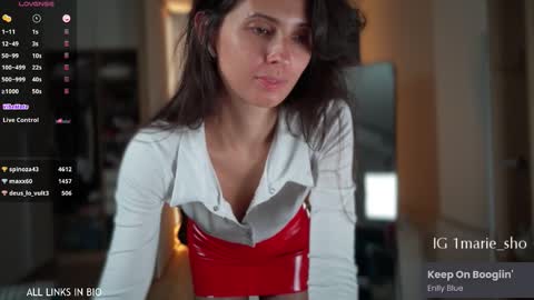 Marie online show from October 6, 2025, 6:16 pm