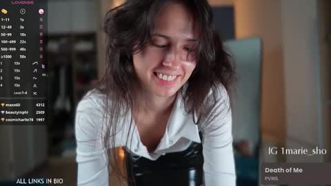 Marie online show from October 20, 2025, 6:30 pm