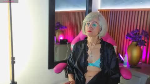 Miss Monserrate online show from May 11, 2026, 2:23 pm