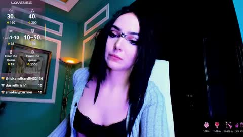 Snapshot of 1munique chatting on March 4, 2025, 6:39 pm Moona online show from March 4, 2025, 6:39 pm
