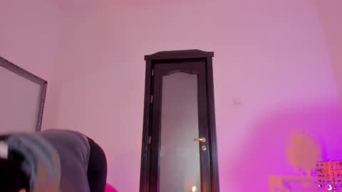 Moona  online show from February 12, 2026, 8:20 am