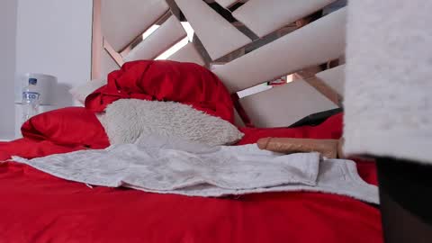 Luisa online show from February 9, 2025, 1:03 pm