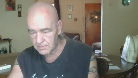 Snapshot of 1pizza__6beers chatting on September 16, 2025, 11:33 am Pizza online show from September 16, 2025, 11:33 am