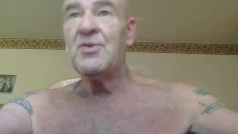 Snapshot of 1pizza__6beers chatting on October 2, 2025, 5:09 pm Pizza online show from October 2, 2025, 5:09 pm