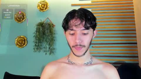 Sebastian online show from September 22, 2025, 7:27 pm