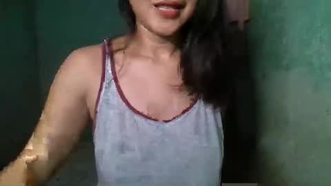 1smile4u online show from November 17, 2025, 11:32 pm