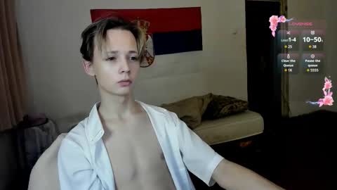 Milos online show from December 2, 2025, 8:26 pm