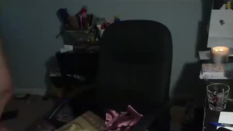 Susan online show from October 17, 2025, 1:53 am