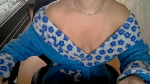 1your_hot_girls online show from February 4, 2025, 11:49 am