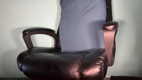 Snapshot of 2001cashking chatting on October 30, 2025, 7:43 am 2001cashking online show from October 30, 2025, 7:43 am