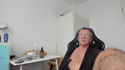Henk online show from February 20, 2025, 4:36 pm