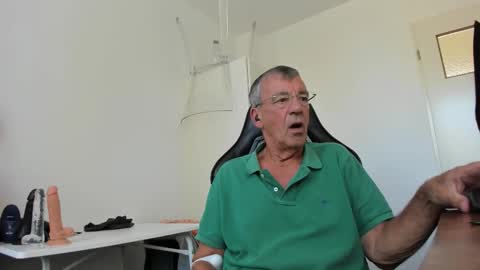 Henk online show from September 24, 2025, 1:47 pm