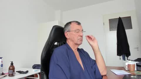 Henk online show from December 5, 2025, 12:03 pm