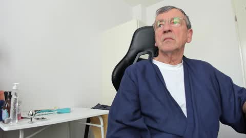 Henk online show from January 11, 2026, 12:10 pm