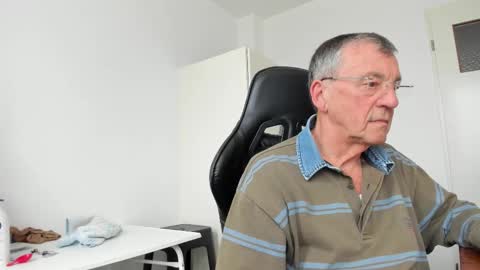 Henk online show from March 17, 2026, 1:47 pm