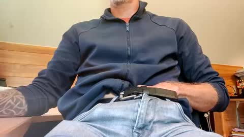 Snapshot of 22_acacia_avenue chatting on September 11, 2025, 12:05 pm 22_acacia_avenue online show from September 11, 2025, 12:05 pm