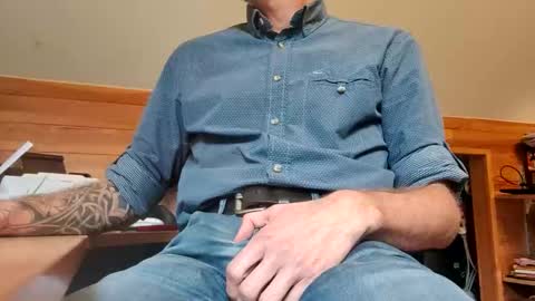 Snapshot of 22_acacia_avenue chatting on October 16, 2025, 11:44 am 22_acacia_avenue online show from October 16, 2025, 11:44 am