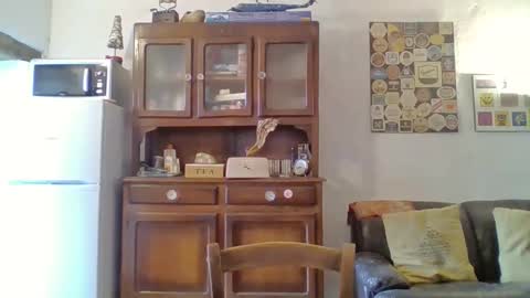 22esserre online show from April 20, 2026, 11:24 am